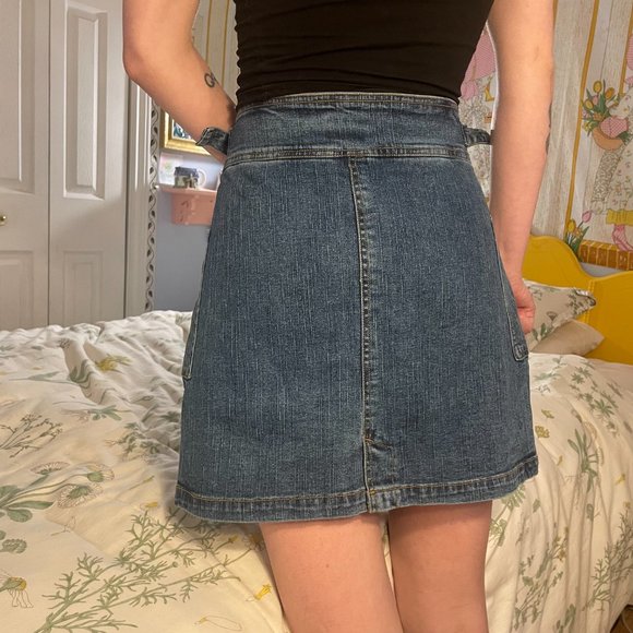 90s BUM utility tie waist light wash shorts! - Picture 4 of 15
